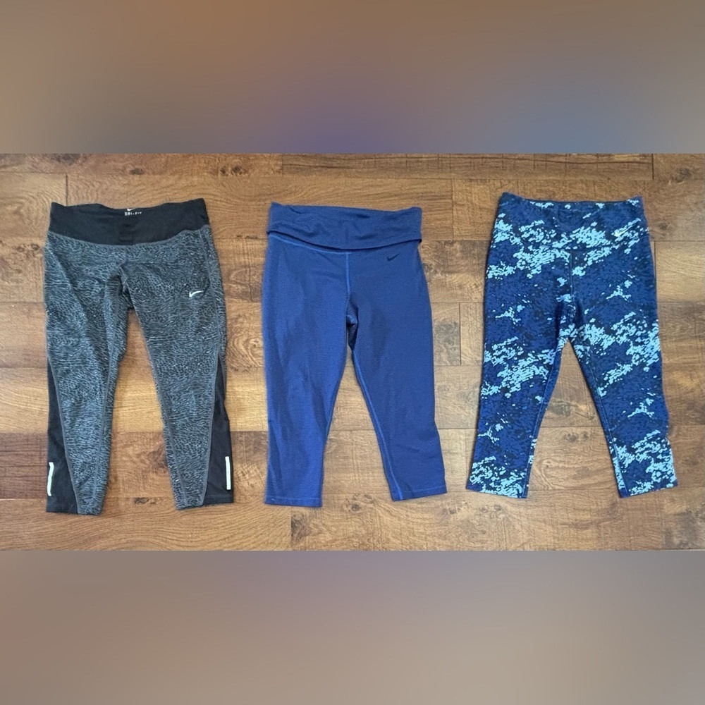 Nike cropped women’s leggings 3 pairs bundle drifit sz medium